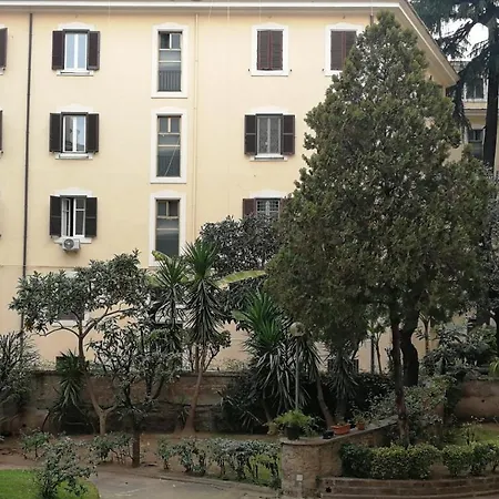 Casa Di Ele Pensión Roma