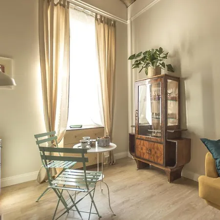 Casa Di Ele Гостевой дом Рим