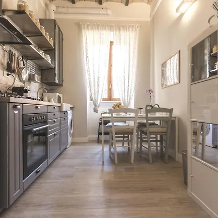 Casa Di Ele 4*